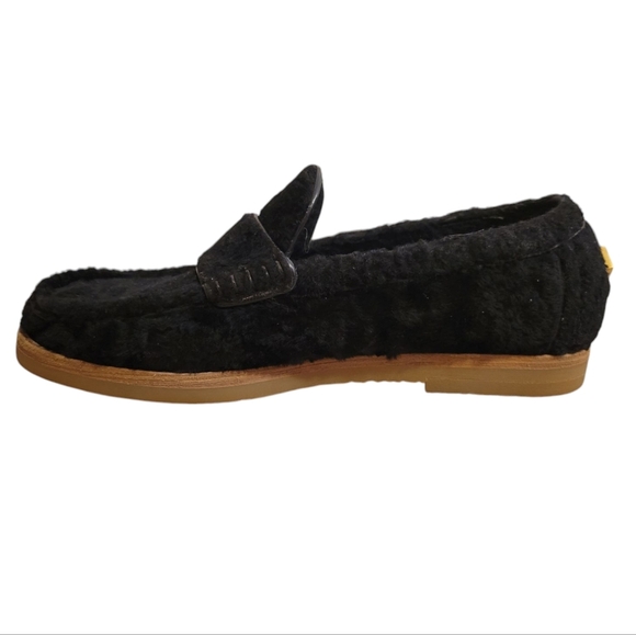 Stuart Weitzman Black Fur Loafers - Picture 4 of 9